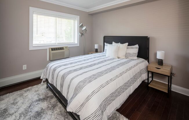 1 bed, 1 bath, 590 sqft, $2,170