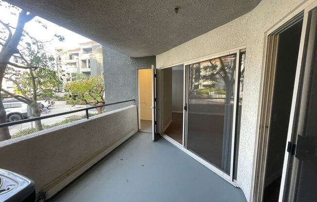 2 beds, 2 baths, 960 sqft, $3,395, Unit C-119