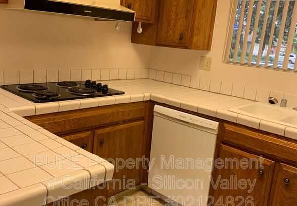 8137 PRESIDIO DR