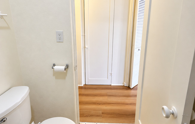 Studio, 1 bath, 500 sqft, $1,550, Unit 308