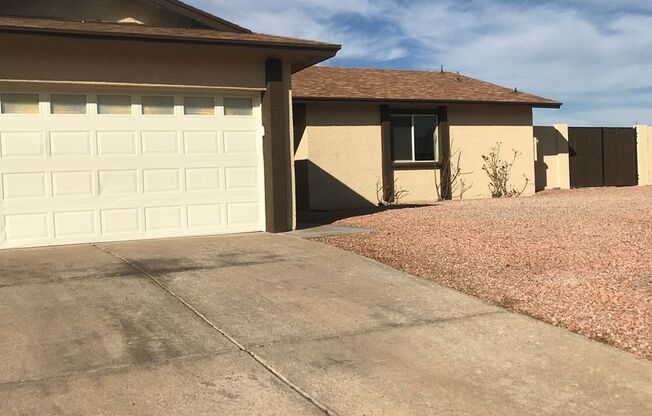 Great North Phoenix Home Near 7th Ave & Grovers