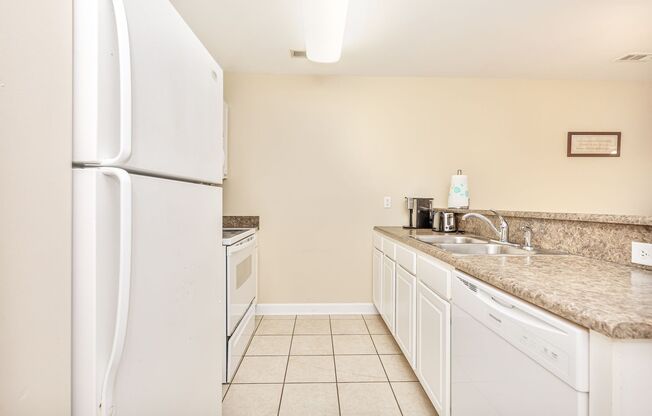 2 beds, 2.5 baths, $1,800, Unit UNIT # 14