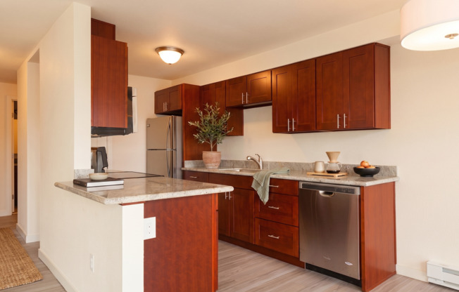 2 beds, 2 baths, 930 sqft, $2,895, Unit 106