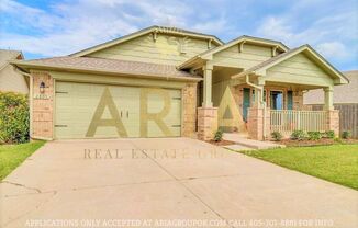 Lovely Valencia Addition 3 Bed/2 Bath Home Awaits You!