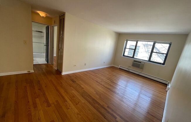 1 bed, 1 bath, $1,750, Unit 3160-507