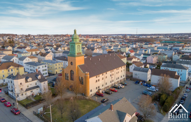 2 beds, 1 bath, 750 sqft, $1,475, Unit 108