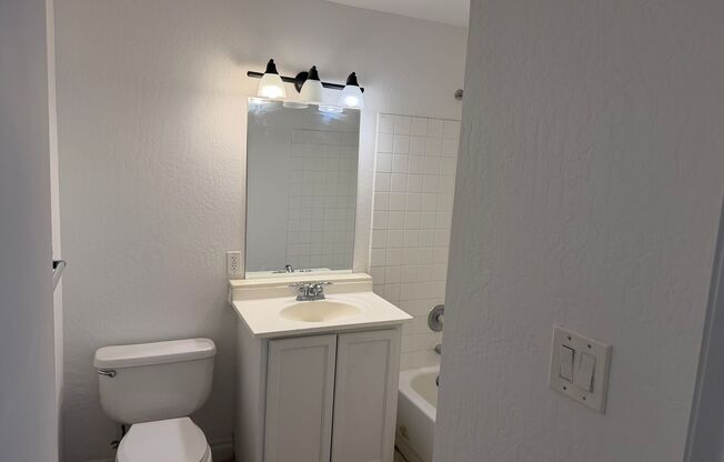 1 Bedroom 1 bath Condo in Central Las Vegas