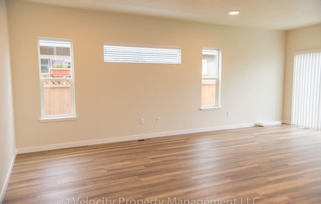 Charming Single Level Home in Culver!