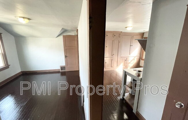 3715 A N 6 ST