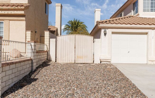 Large Silverado Ranch home with pool