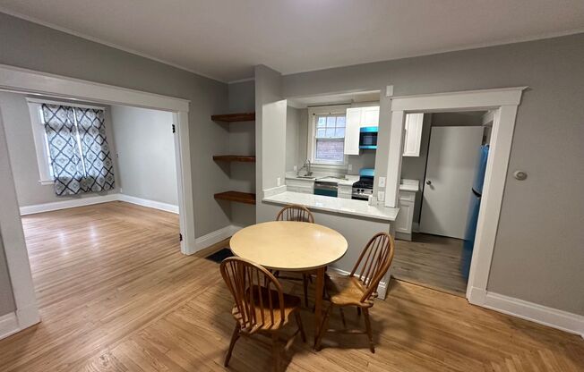2353 Chickasaw