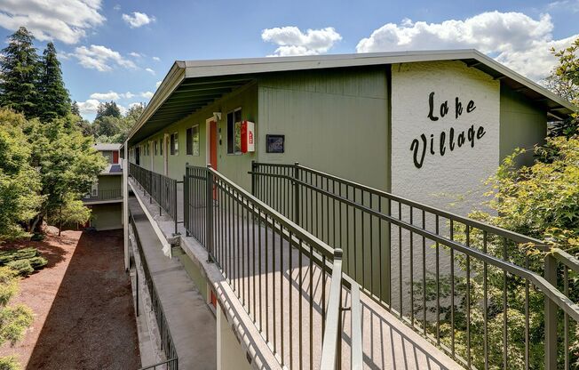 Studio, 1 bath, 375 sqft, $1,075, Unit 213