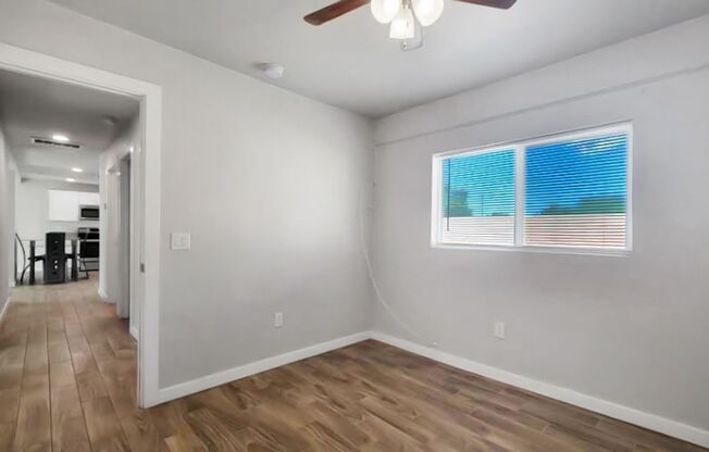 2 beds, 1 bath, $1,595