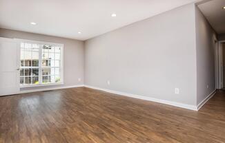 Home - Riva Apartments - Dunwoody, GA