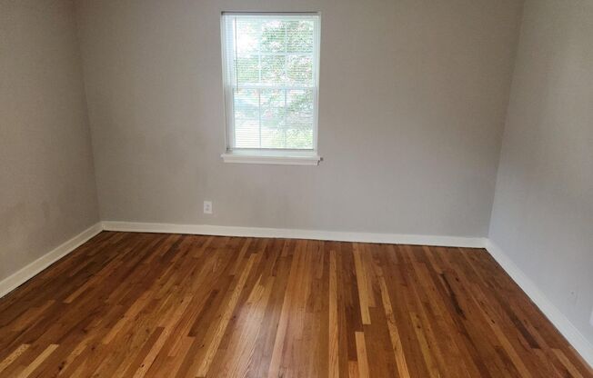 2 beds, 1 bath, 897 sqft, $2,175, Unit G-03