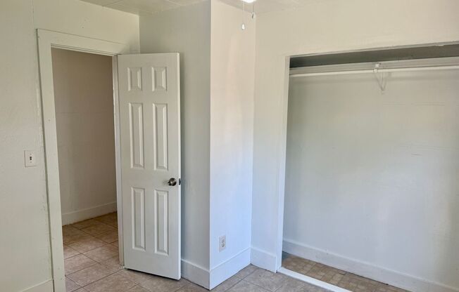 Affordable 2/1 located in St. Pete!