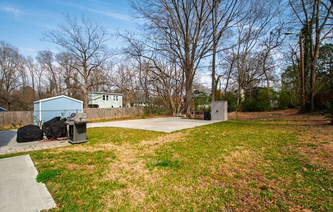 3 beds, 2.5 baths, $1,900, Unit Unit A
