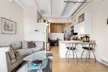 1 bed, 1 bath, 540 sqft, $3,050, Unit 524