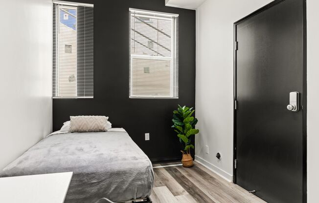 1 bed, 1 bath, 167 sqft, $1,675, Unit Room 101 - 101