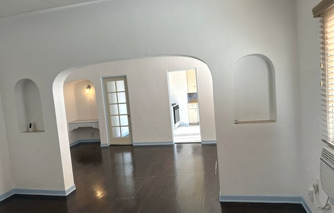 6138 1/2 SATURN ST