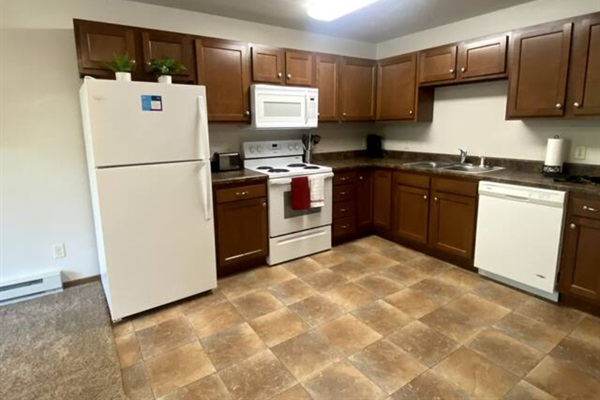 1632 S DOODLER DR