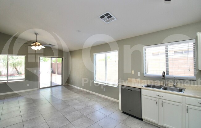 35115 N BANDOLIER DR