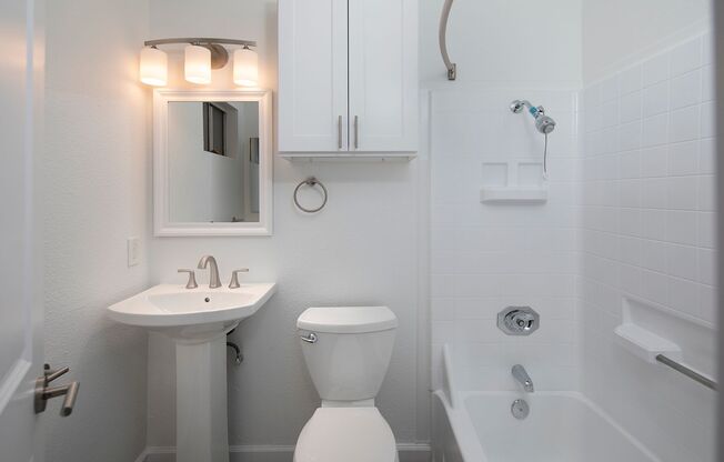 1 bed, 1 bath, 614 sqft, $2,195, Unit 705