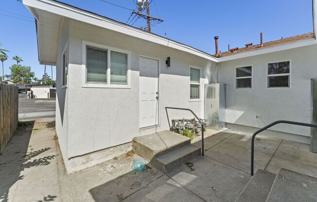 120 E Alberta St