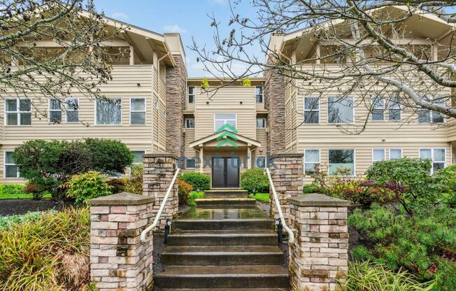 Beautiful 2 bedrooms and 2 bathrooms Condo Ready for Rent !