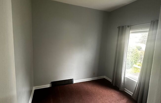 2 beds, 1 bath, $850, Unit Unit 1