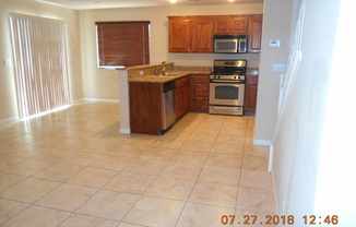 3 beds, 2.5 baths, $1,825