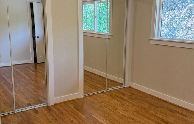 2 beds, 1.5 baths, 1,000 sqft, $1,895, Unit 04