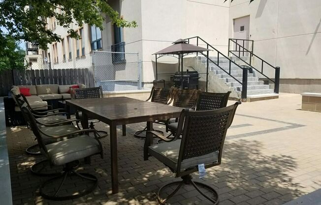 2 beds, 2 baths, 950 sqft, $2,500, Unit 503