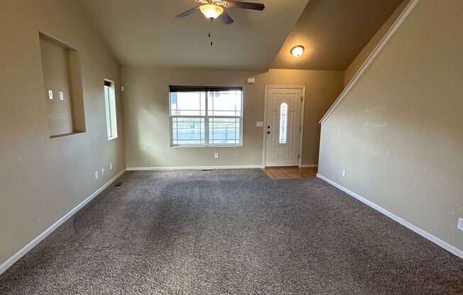 4 BEDROOM, 3.5 BATHROOM, SINGLE FAMILY HOME WITH 2 CAR ATTACHED GARAGE