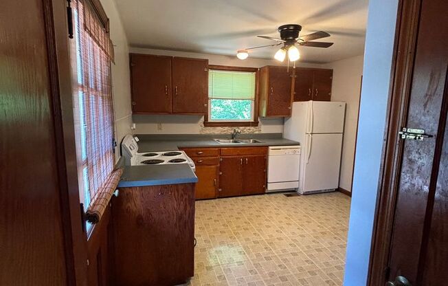 Tranquil Home in South Knoxville!