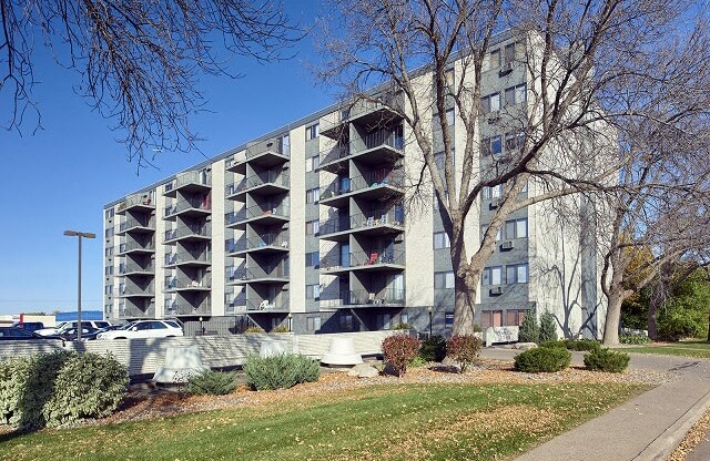 Community Exterior at Cambridge Towers Apartments, Minnesota