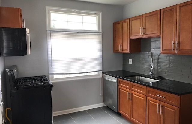 Updated 2 Bed 2.5 Bath House in Oakley