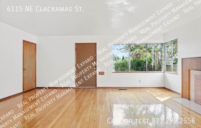 6115 NE Clackamas St