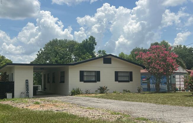 227 Lake Ellen Drive. Casselberry, FL 32707
