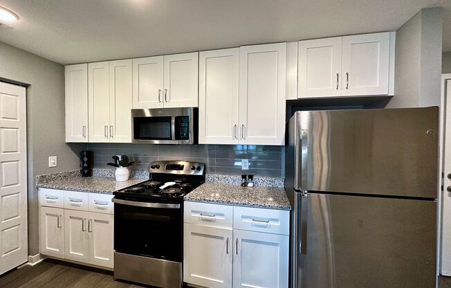 Avenue 6 - Luxury Apartments Downtown Huntsville South