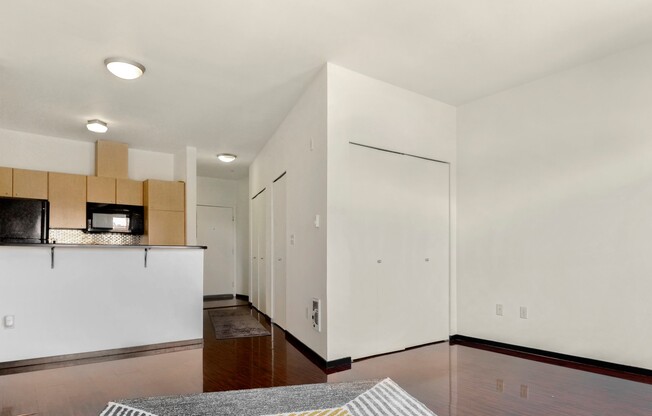 Studio, 1 bath, $1,540
