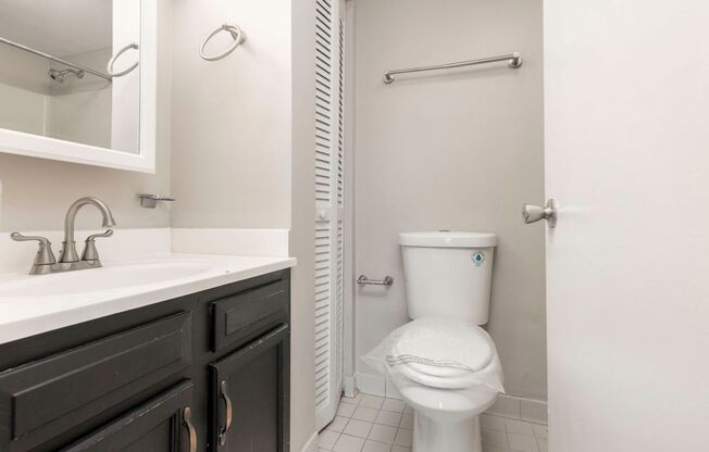 2 beds, 2 baths, $995, Unit 327