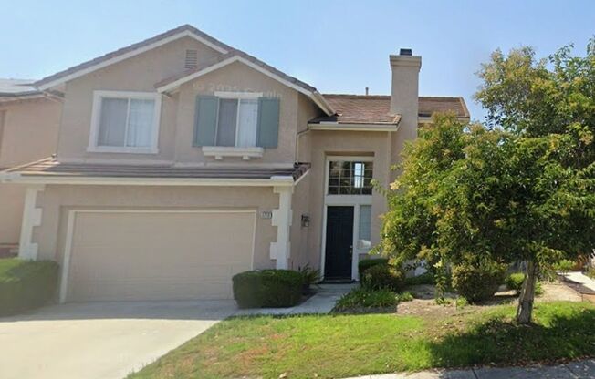 Great 2 Story 3 bed 2.5 bath near Guajome Lake in Oceanside