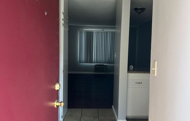 Woodbridge Village Apartments - 1900 N. MARIANNA AVE.