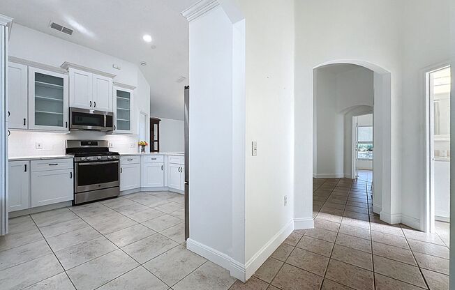 Remodeled Home in Regency Place, Davenport