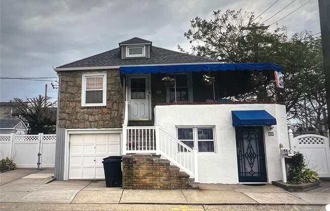 72 CLAYTON AVE