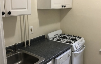 352 Riverway