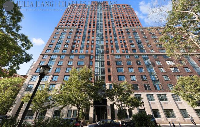 1 bed, 1 bath, 687 sqft, $4,800, Unit 10C