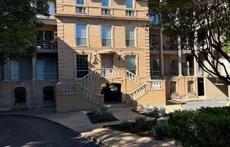 1 bed, 1 bath, $1,225, Unit #117