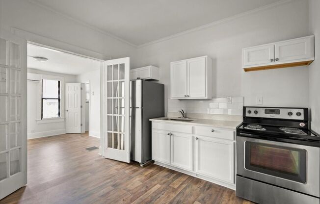 Beautiful Newly Renovated Studio in Ingleside Park!